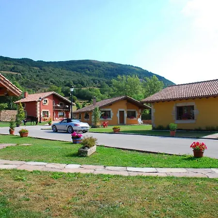 Casucas La Guariza Holiday home Fontibre