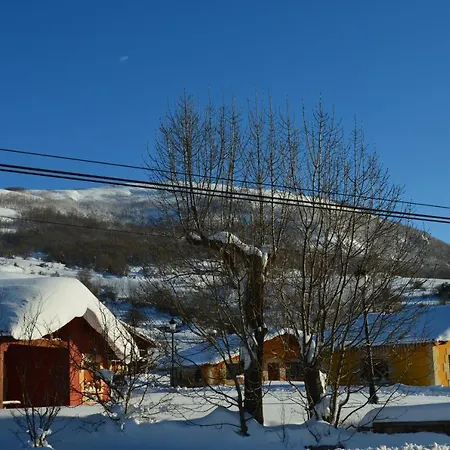 Holiday home Casucas La Guariza *